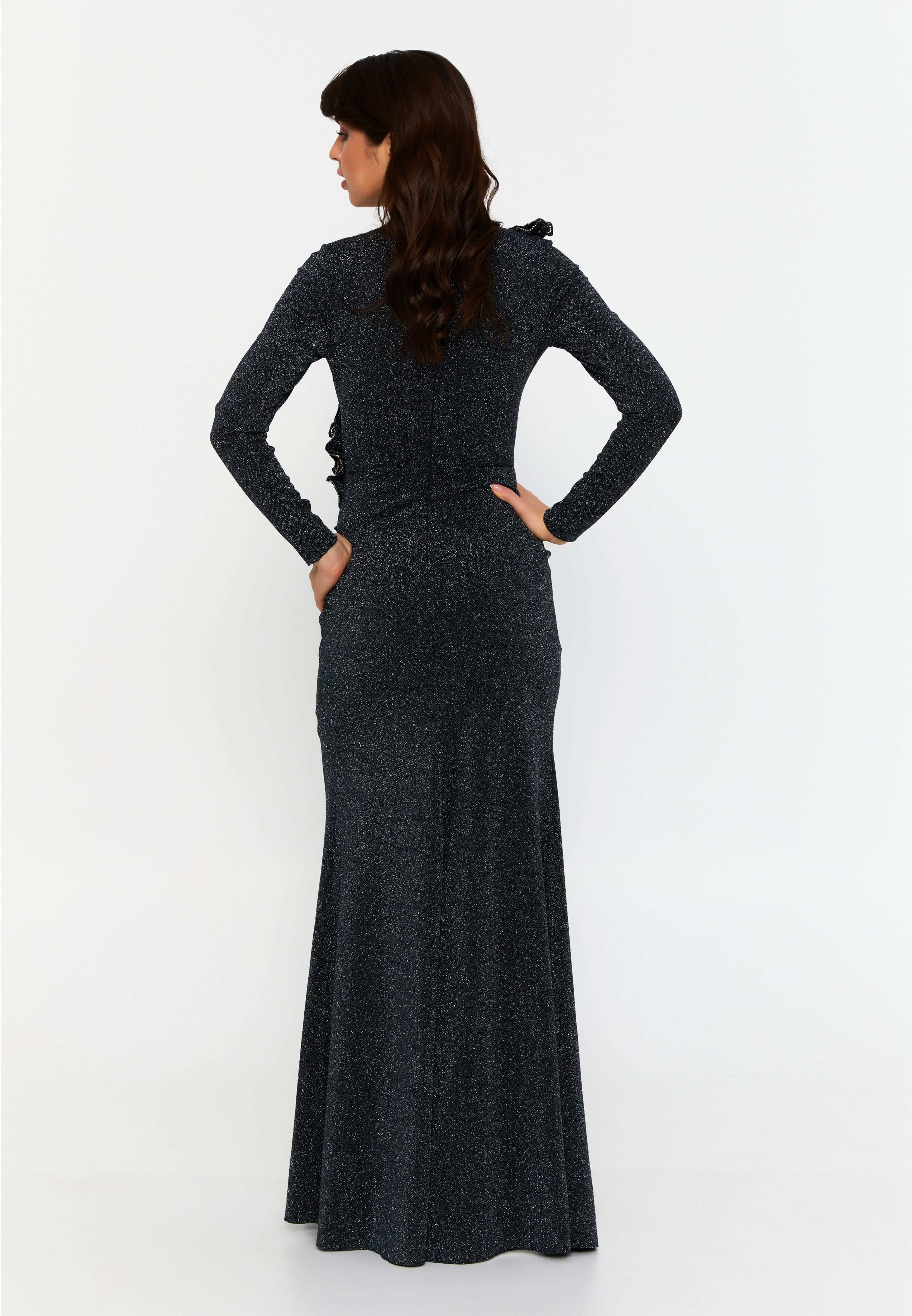 Maxi length dress